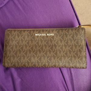 Michael Kors wallet